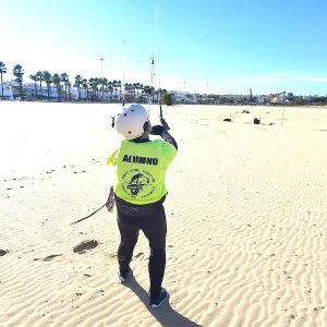 Kitesurf niños en Sanlúcar de Barrameda