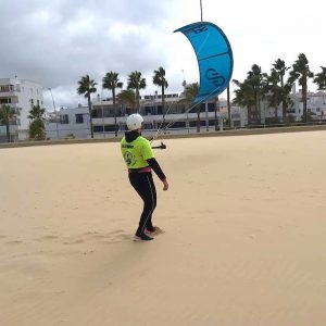 Kitesurf niños en Sanlúcar de Barrameda