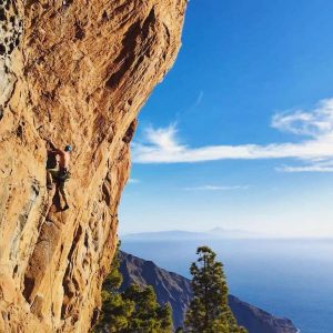 ESCALADA EN EL HIERRO