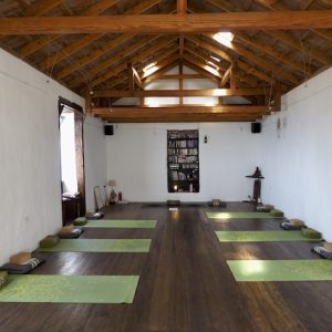 YOGA EN EL HIERRO