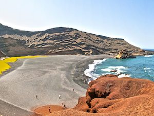 EL PARQUE NATURAL DE LOS VOLCANES EN LANZAROTE