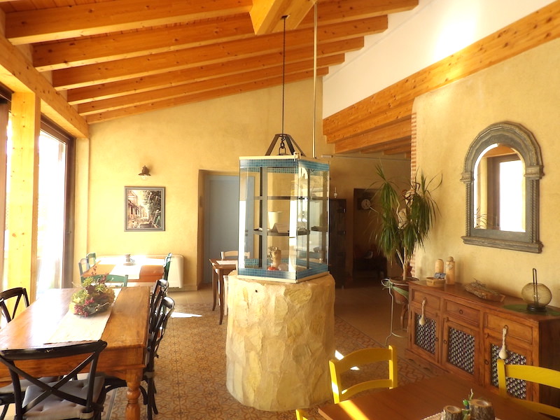 Comedor en Villaverde de Medina