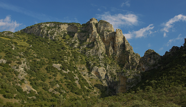 Peñón de Zaframagón en Olvera en la Sierra de Cádiz