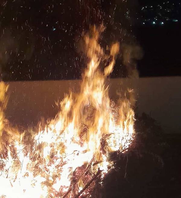 Hoguera en la Fiesta de la Candelaria en la provincia de Córdoba